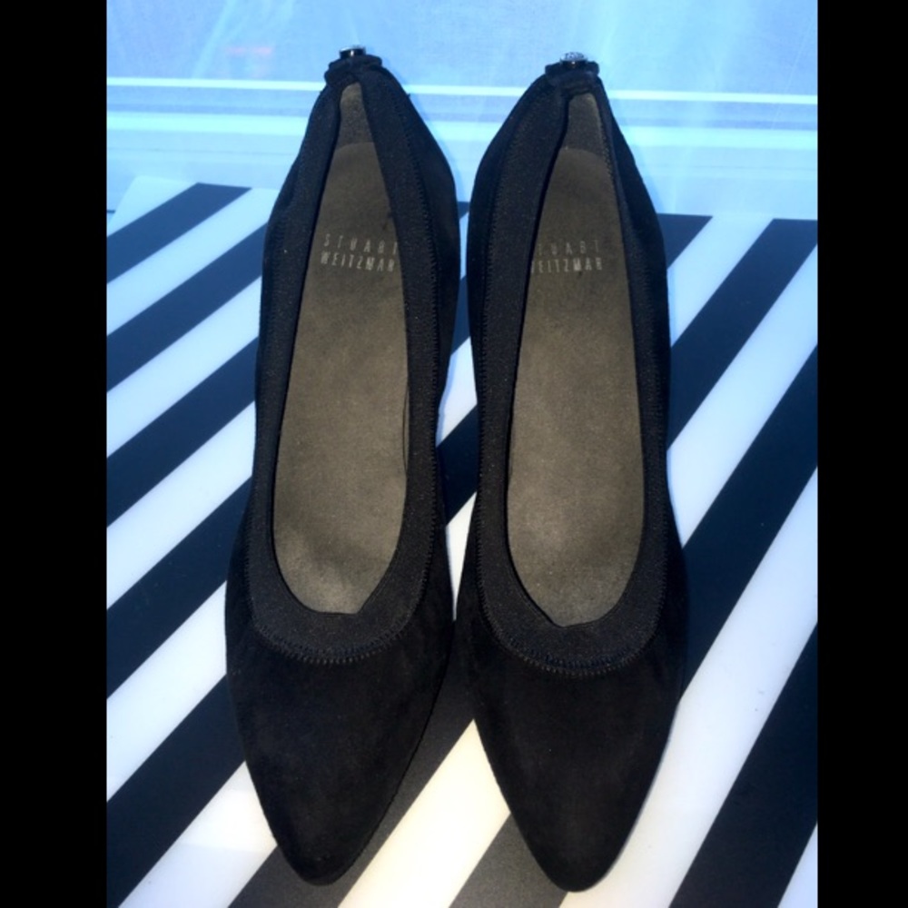 Stuart Weitzman suede pumps